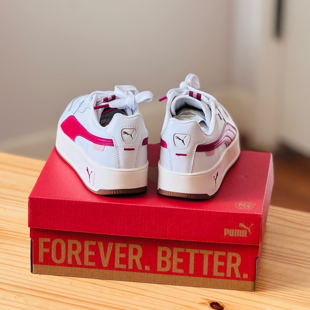 Puma White and Red Sneakers - Picture 3 of 5